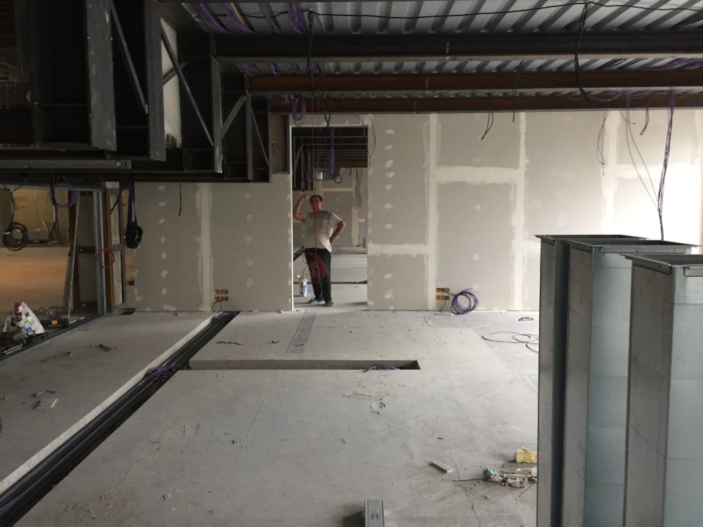 Budova Jankovcova – kompletní rekonstrukce - foto 23