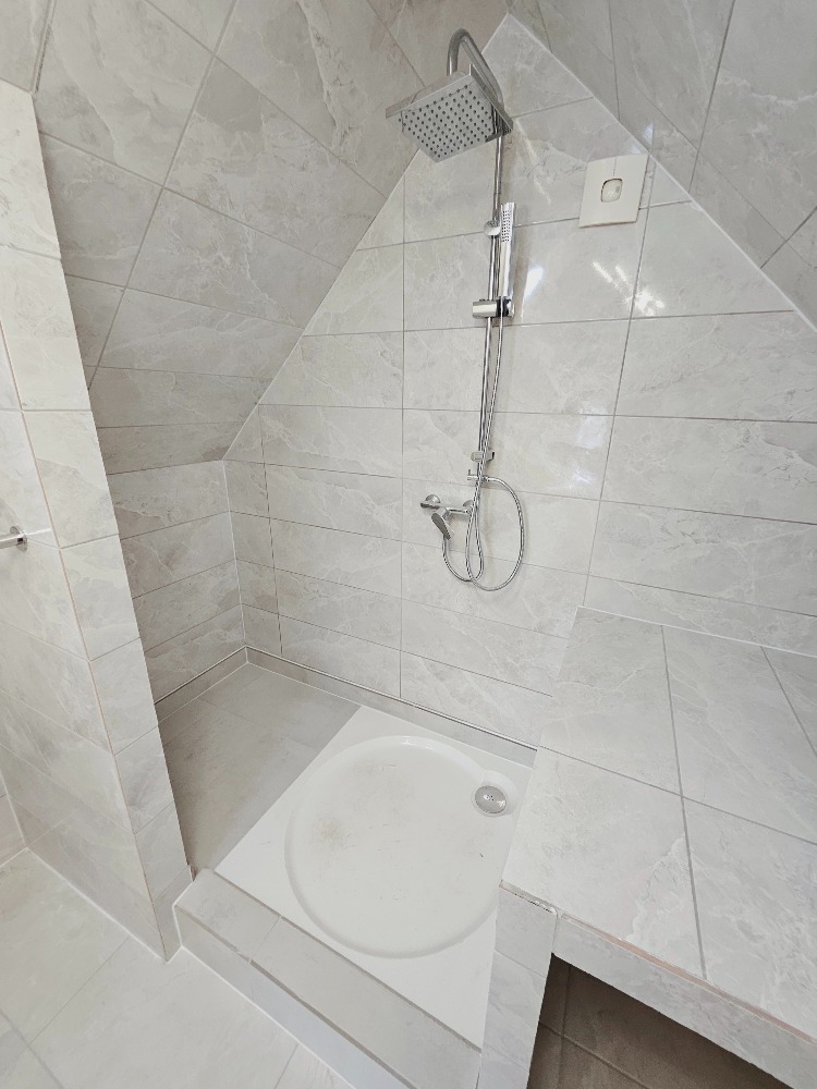 Rodinný dům Panoší Újezd – kompletní rekonstrukce - foto 105