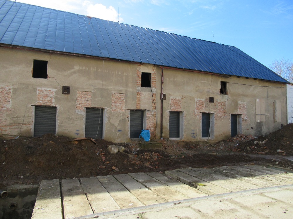 Hala Včelice – rekonstrukce a hrubá stavba - foto 2