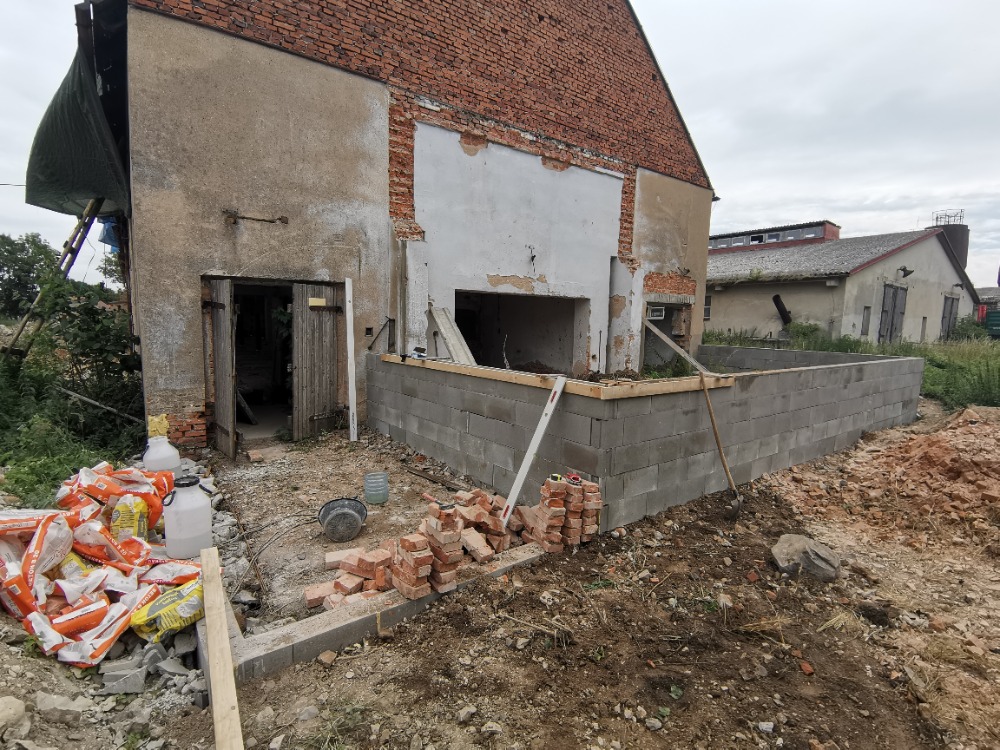 Hala Včelice – rekonstrukce a hrubá stavba - foto 30