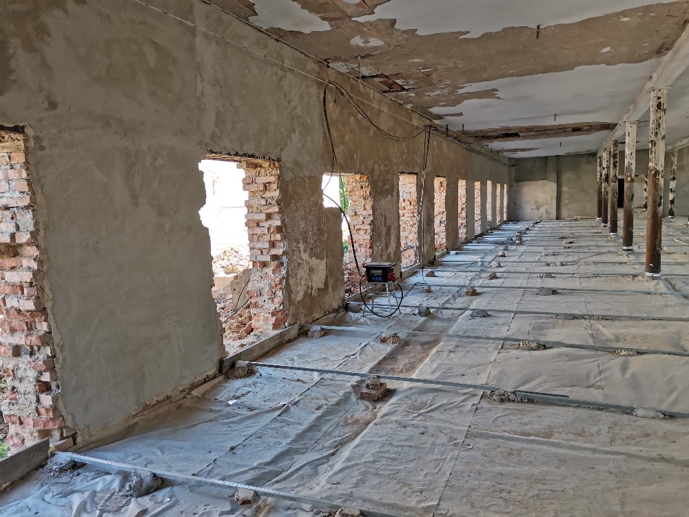 Původní stav - Hala Včelice – rekonstrukce a hrubá stavba