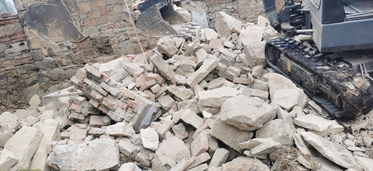 Demoliční a bourací práce