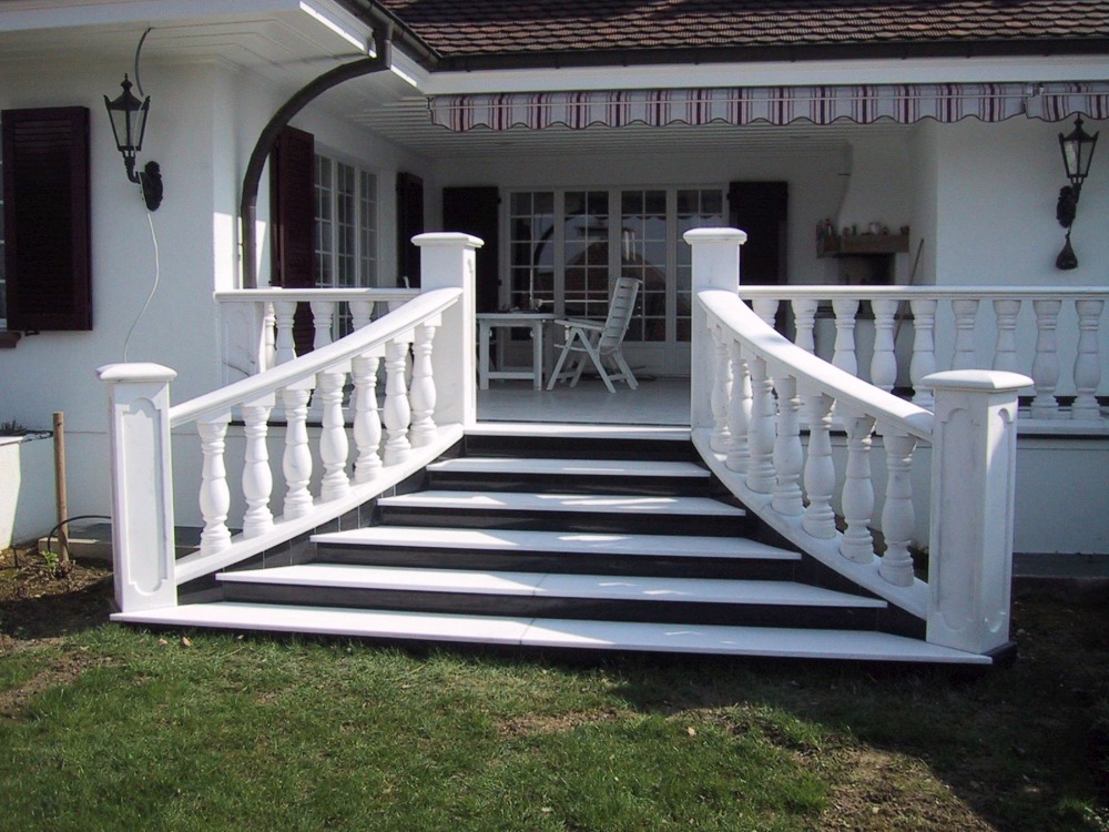 Terasa s balustrádou